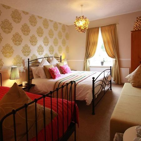 Fulford  The Hollies B&B 외부 사진