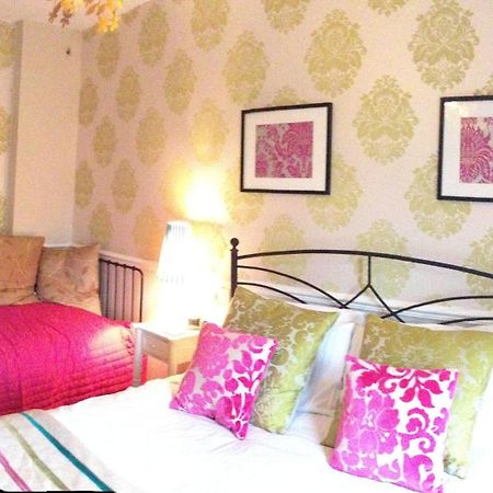 Fulford  The Hollies B&B 외부 사진