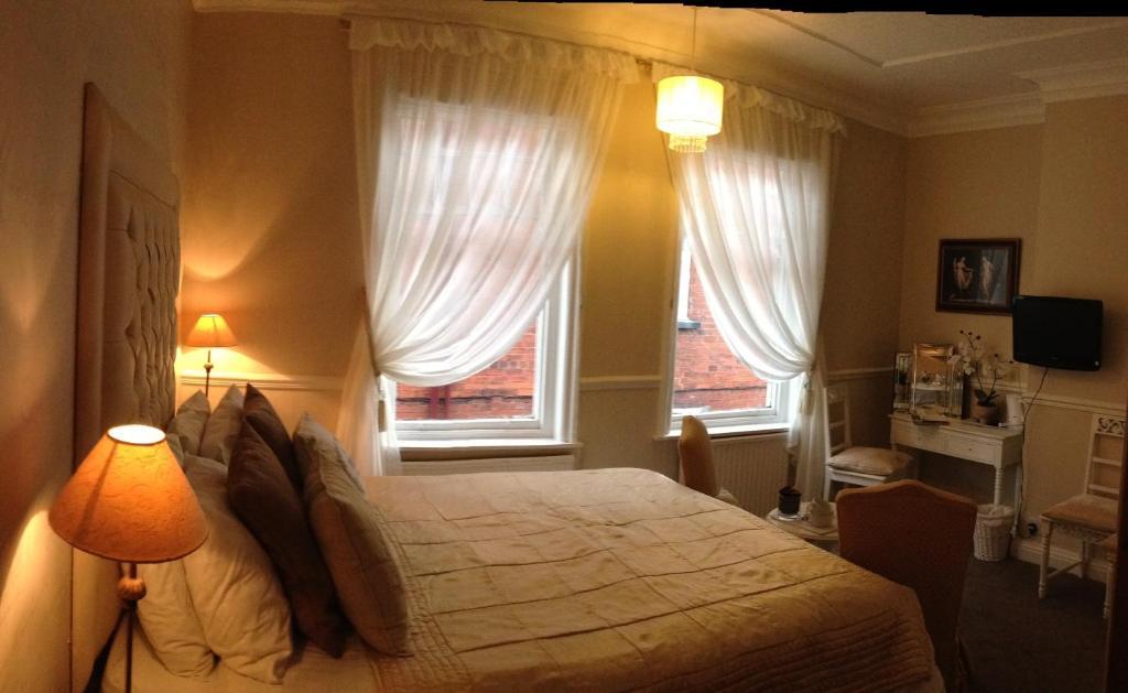 Fulford  The Hollies B&B 객실 사진