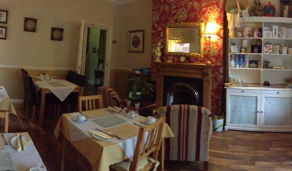 Fulford  The Hollies B&B 외부 사진