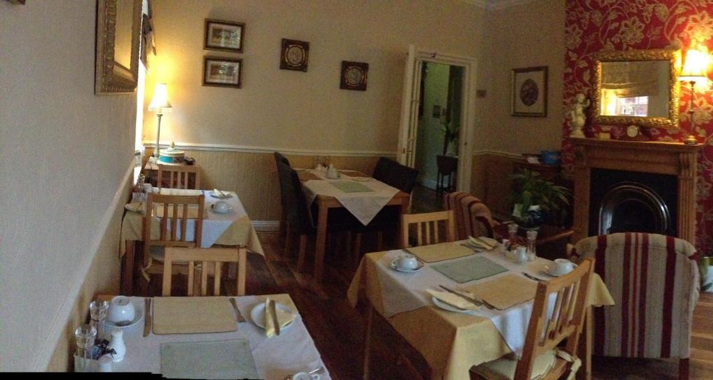Fulford  The Hollies B&B 외부 사진