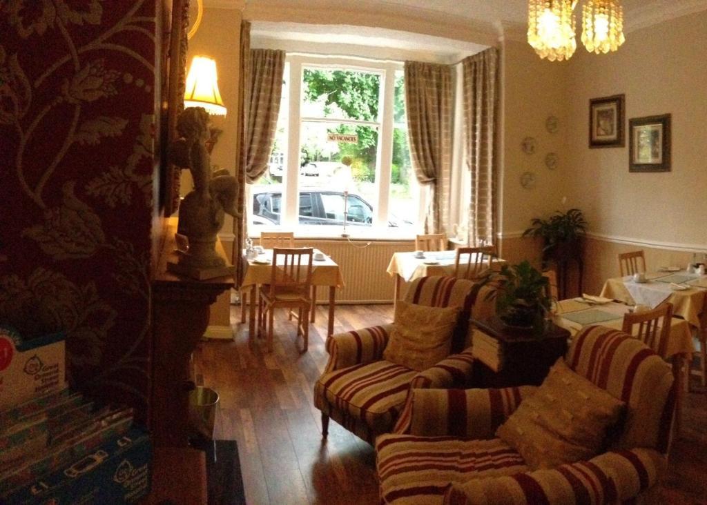 Fulford  The Hollies B&B 외부 사진